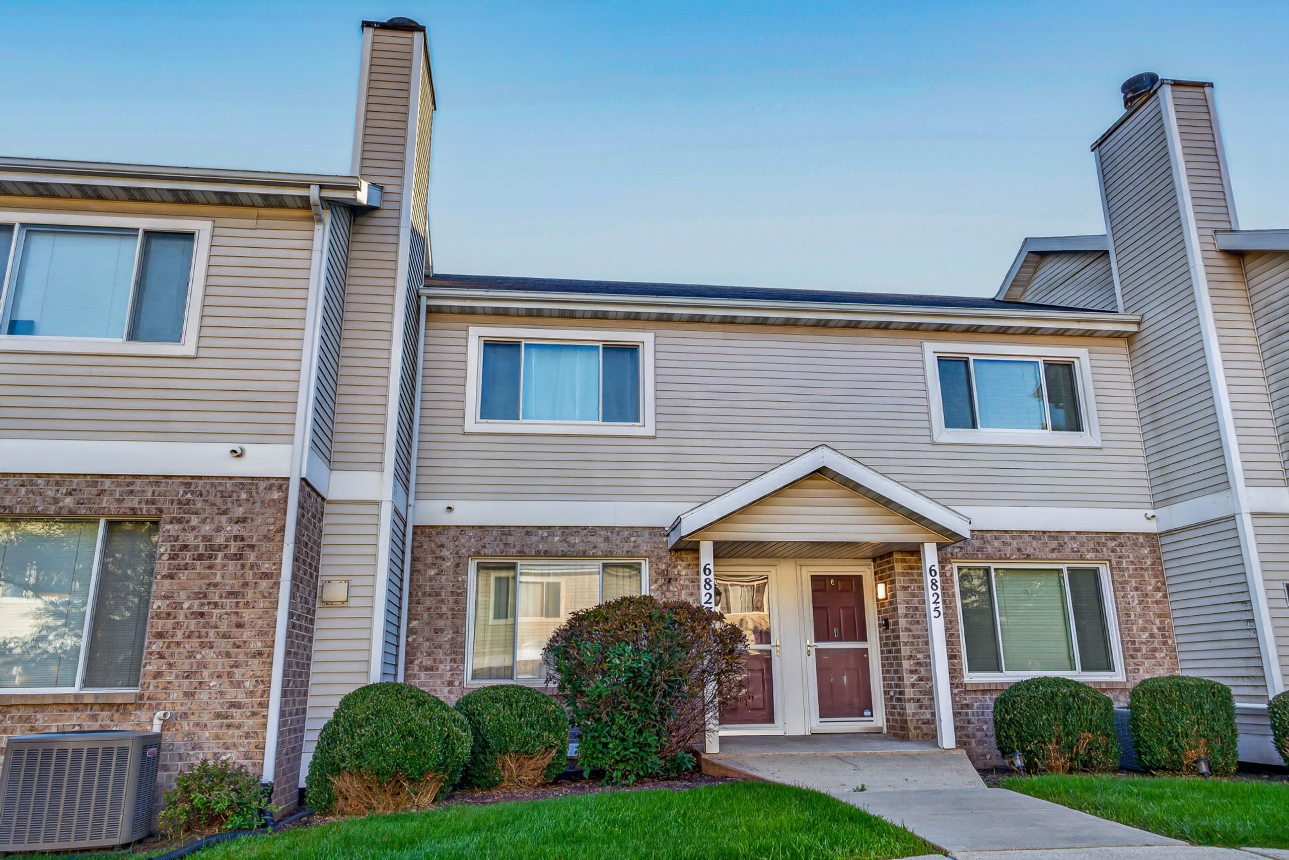 6823 Raymond Road Madison, WI 53719 - Photo 3 of 36 Gallery Image 3