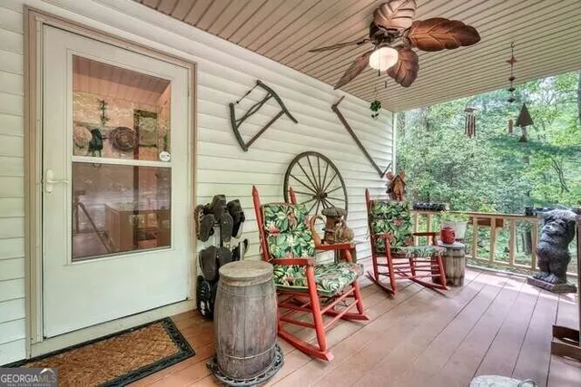 a view of a sitting area with furniture and garden