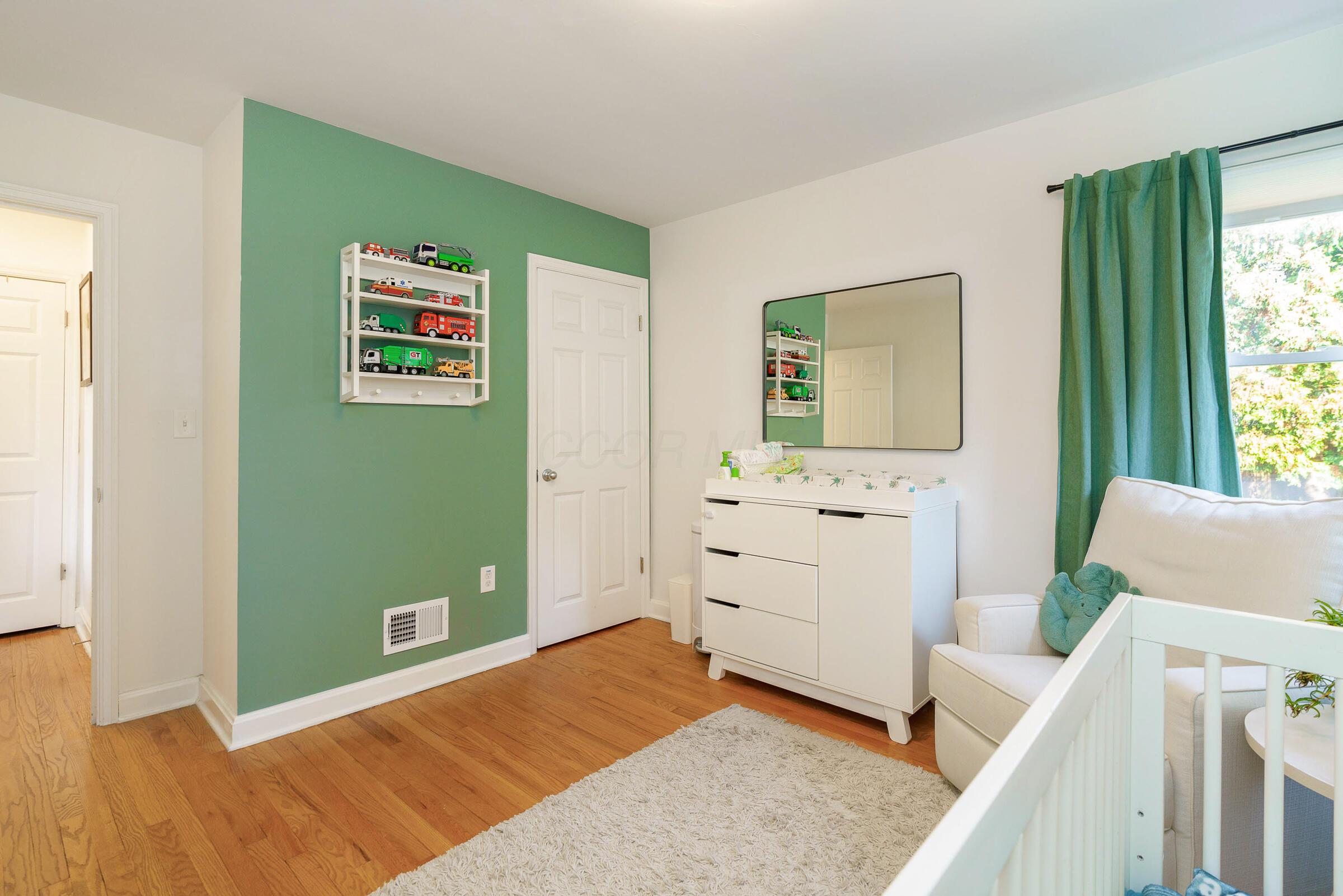 2032 Jervis Road Columbus, OH 43221 - Photo 17 of 34 2032 Jervis Rd-18