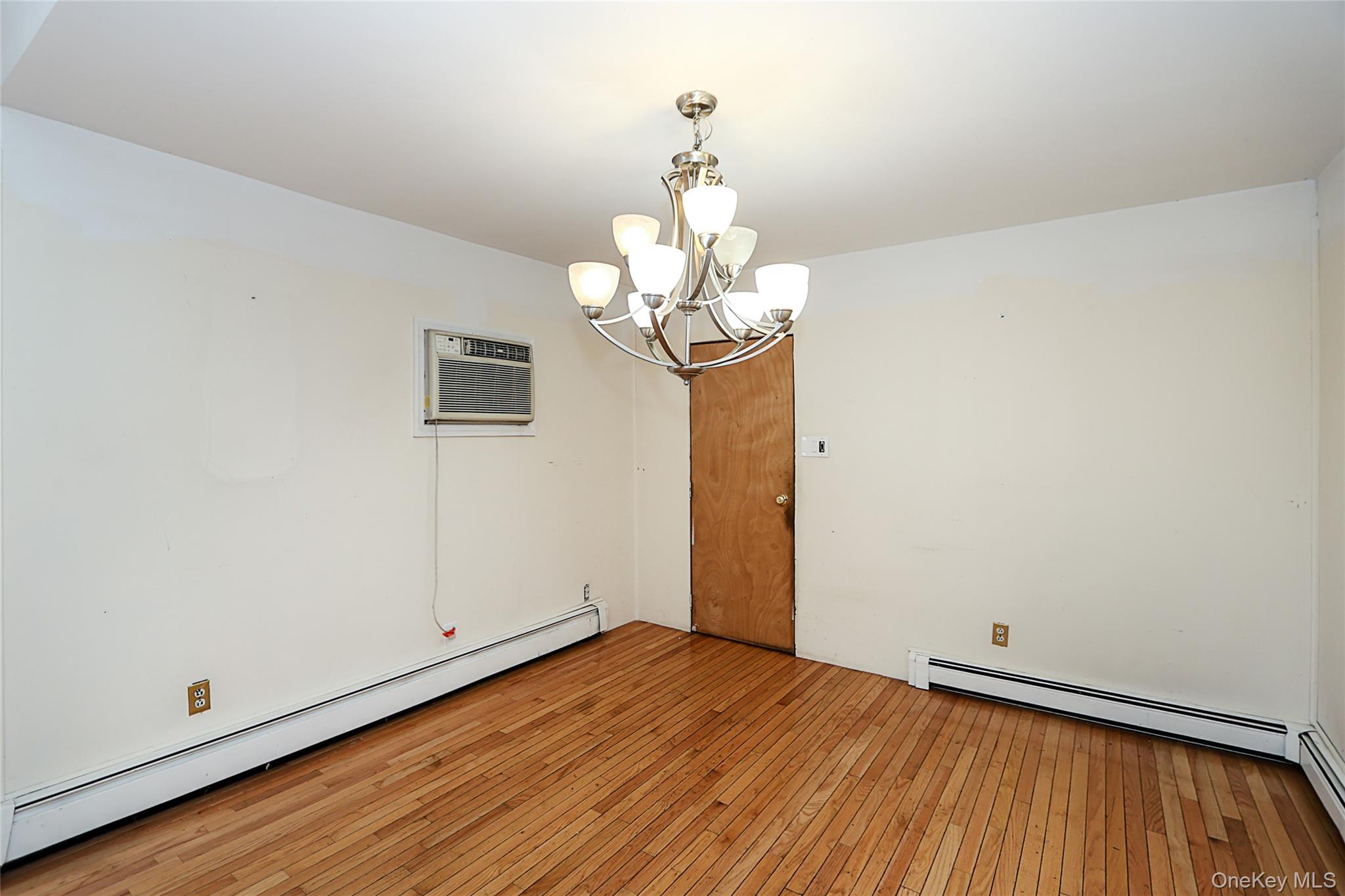 20 East Clearwater Road Lindenhurst, NY 11757 - Photo 15 of 41