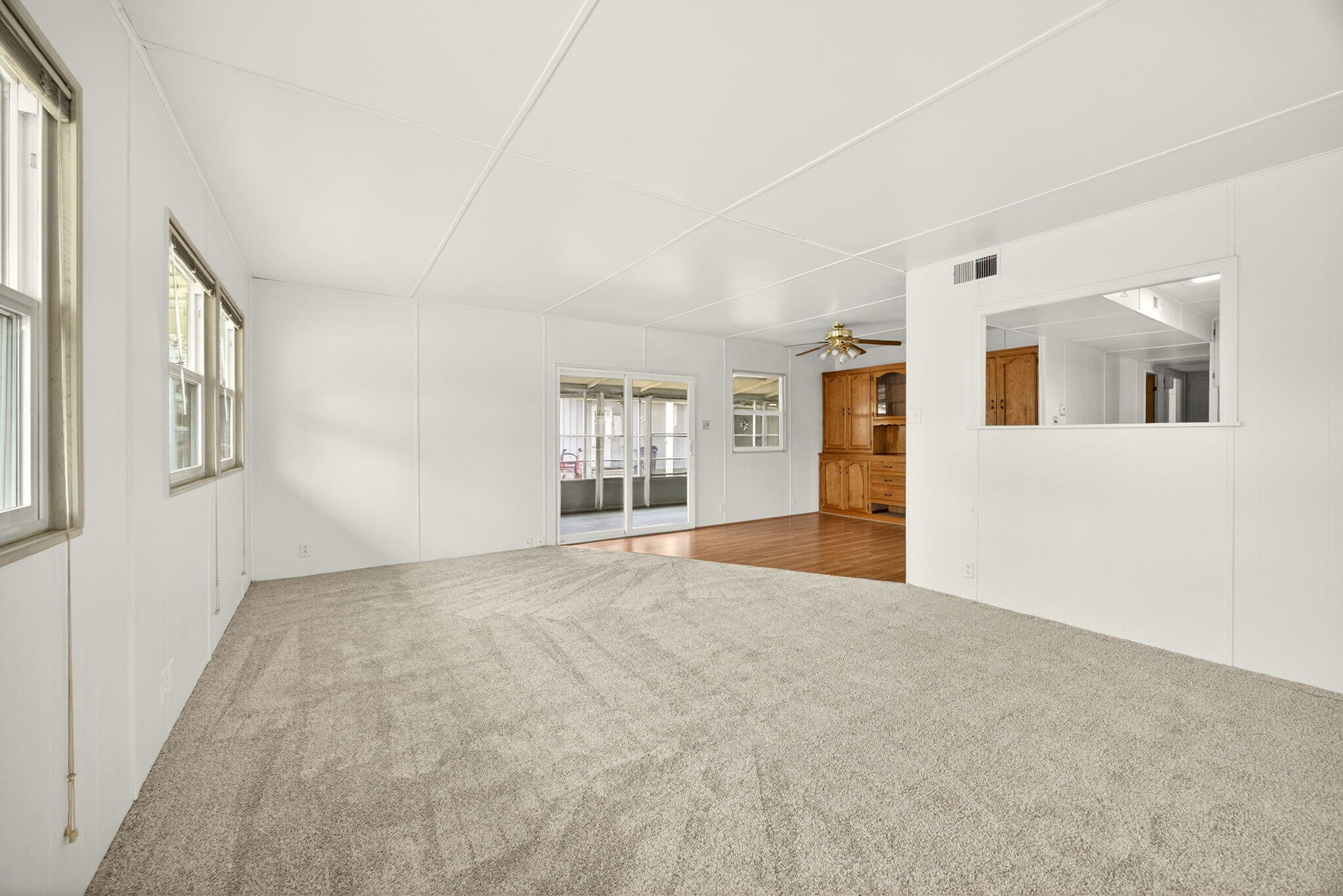 2252 Table Rock Road, Unit SPC 151 Medford, OR 97501 - Photo 7 of 21