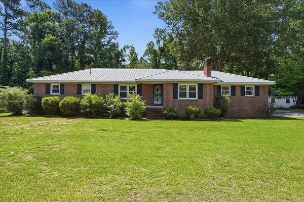 $229,900 | 208 State Rd S-30-483, Clinton, SC 29325