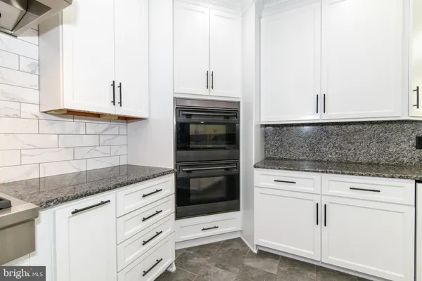 $1,650,000 | 2100 Fox Hollow Lane, East Greenville, PA 18041