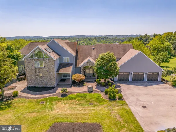 $1,650,000 | 2100 Fox Hollow Lane, East Greenville, PA 18041