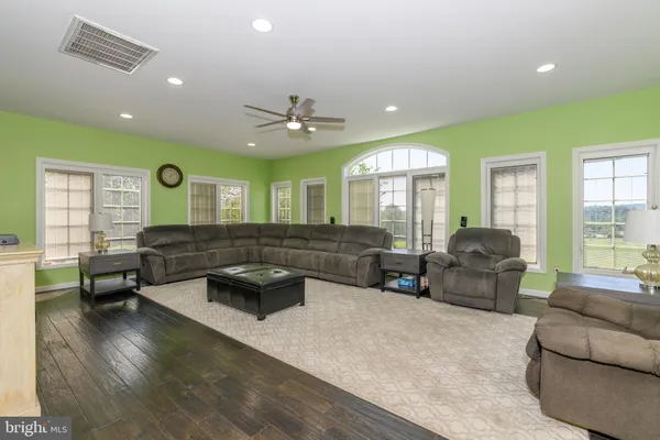 $1,650,000 | 2100 Fox Hollow Lane, East Greenville, PA 18041