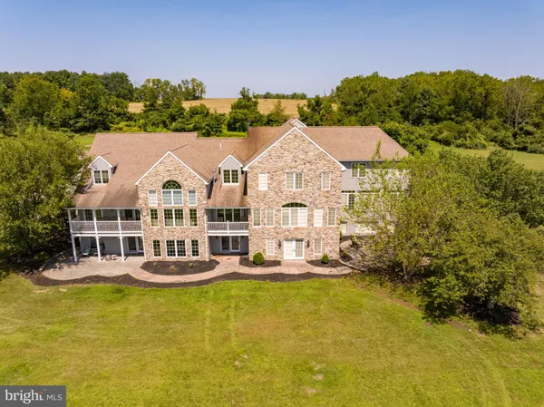 $1,650,000 | 2100 Fox Hollow Lane, East Greenville, PA 18041