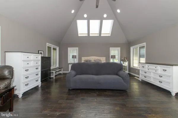 $1,650,000 | 2100 Fox Hollow Lane, East Greenville, PA 18041