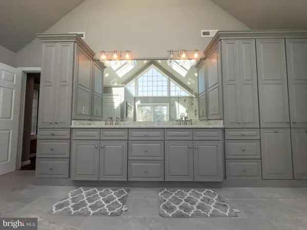 $1,650,000 | 2100 Fox Hollow Lane, East Greenville, PA 18041