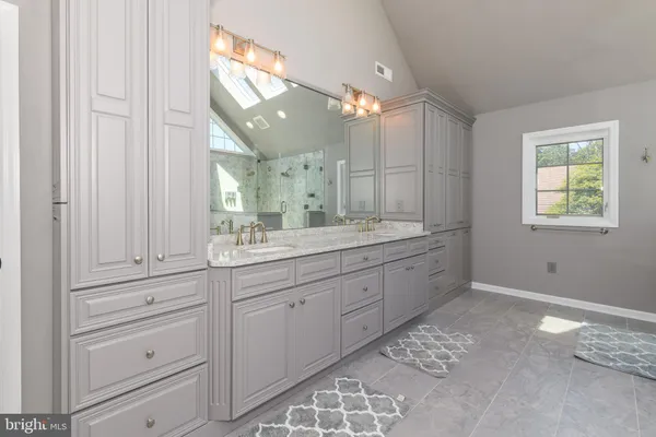 $1,650,000 | 2100 Fox Hollow Lane, East Greenville, PA 18041