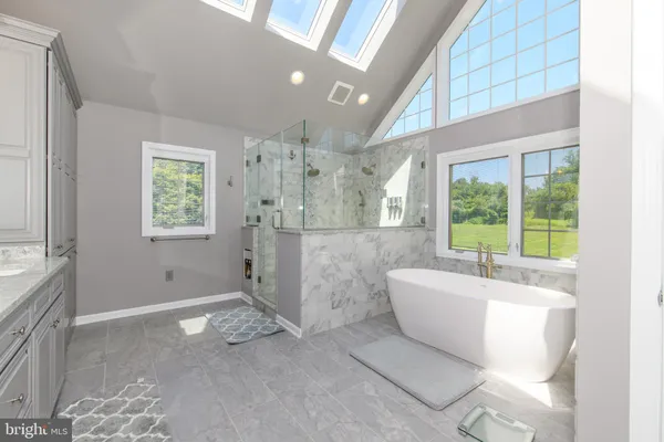 $1,650,000 | 2100 Fox Hollow Lane, East Greenville, PA 18041