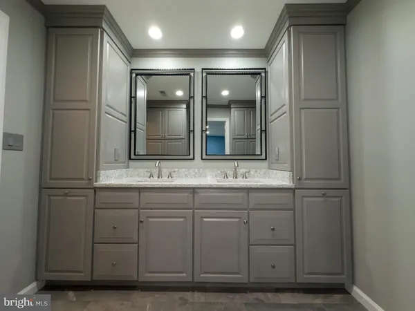 $1,650,000 | 2100 Fox Hollow Lane, East Greenville, PA 18041