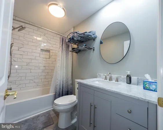 $1,650,000 | 2100 Fox Hollow Lane, East Greenville, PA 18041