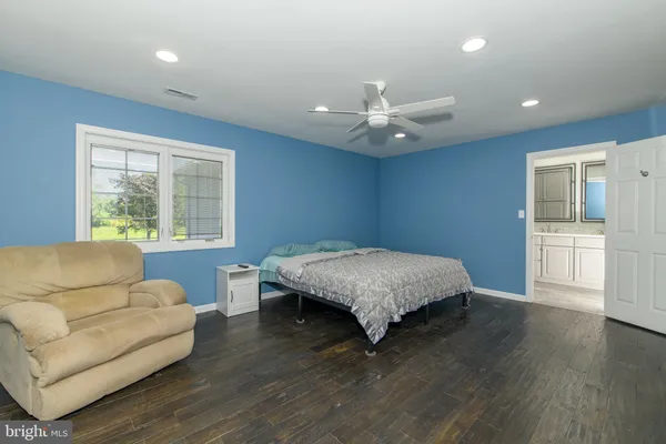 $1,650,000 | 2100 Fox Hollow Lane, East Greenville, PA 18041