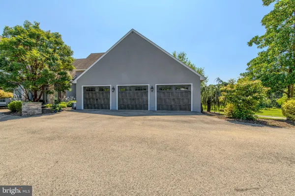 $1,650,000 | 2100 Fox Hollow Lane, East Greenville, PA 18041