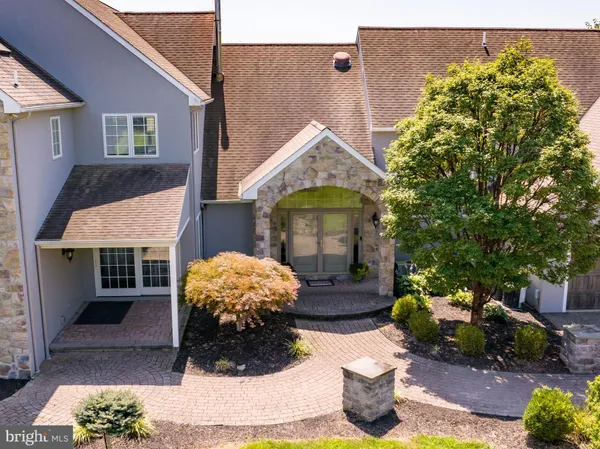 $1,650,000 | 2100 Fox Hollow Lane, East Greenville, PA 18041