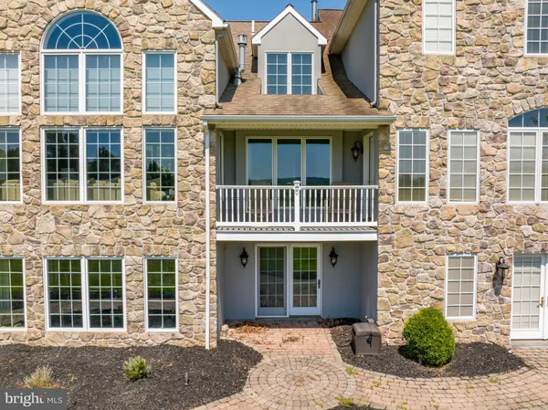 $1,650,000 | 2100 Fox Hollow Lane, East Greenville, PA 18041