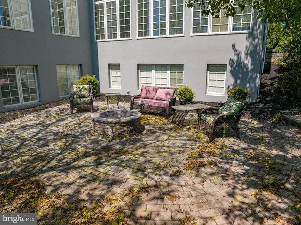 $1,650,000 | 2100 Fox Hollow Lane, East Greenville, PA 18041