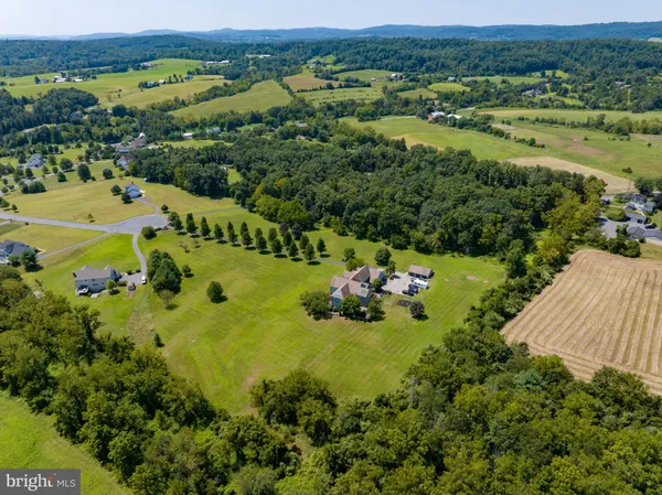 $1,650,000 | 2100 Fox Hollow Lane, East Greenville, PA 18041