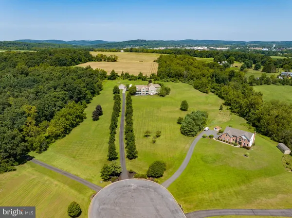 $1,650,000 | 2100 Fox Hollow Lane, East Greenville, PA 18041