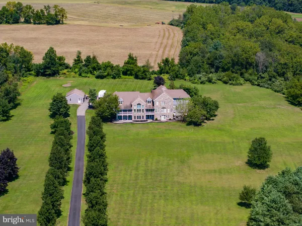 $1,650,000 | 2100 Fox Hollow Lane, East Greenville, PA 18041
