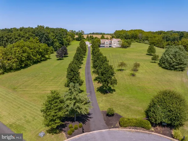 $1,650,000 | 2100 Fox Hollow Lane, East Greenville, PA 18041