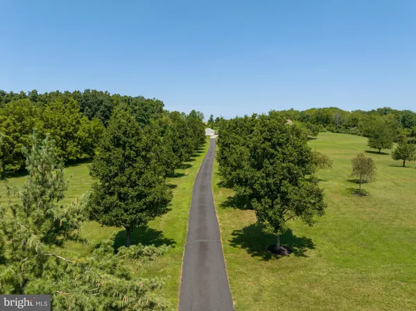 $1,650,000 | 2100 Fox Hollow Lane, East Greenville, PA 18041