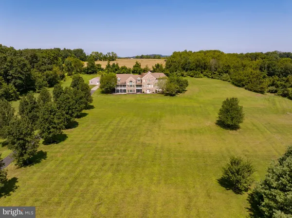 $1,650,000 | 2100 Fox Hollow Lane, East Greenville, PA 18041
