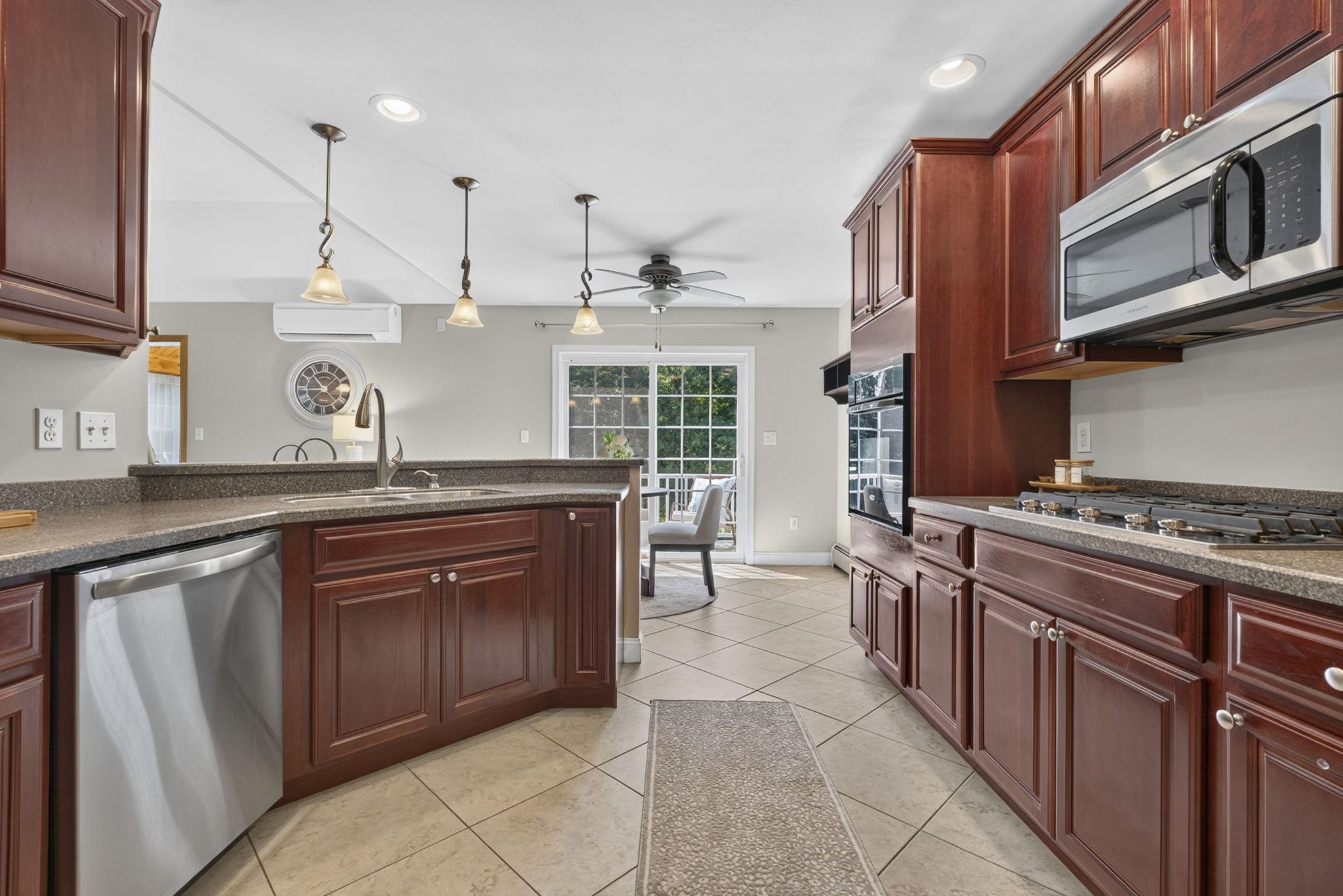 9 Rae Brook Road Hooksett, NH 03106 - Photo 7 of 37