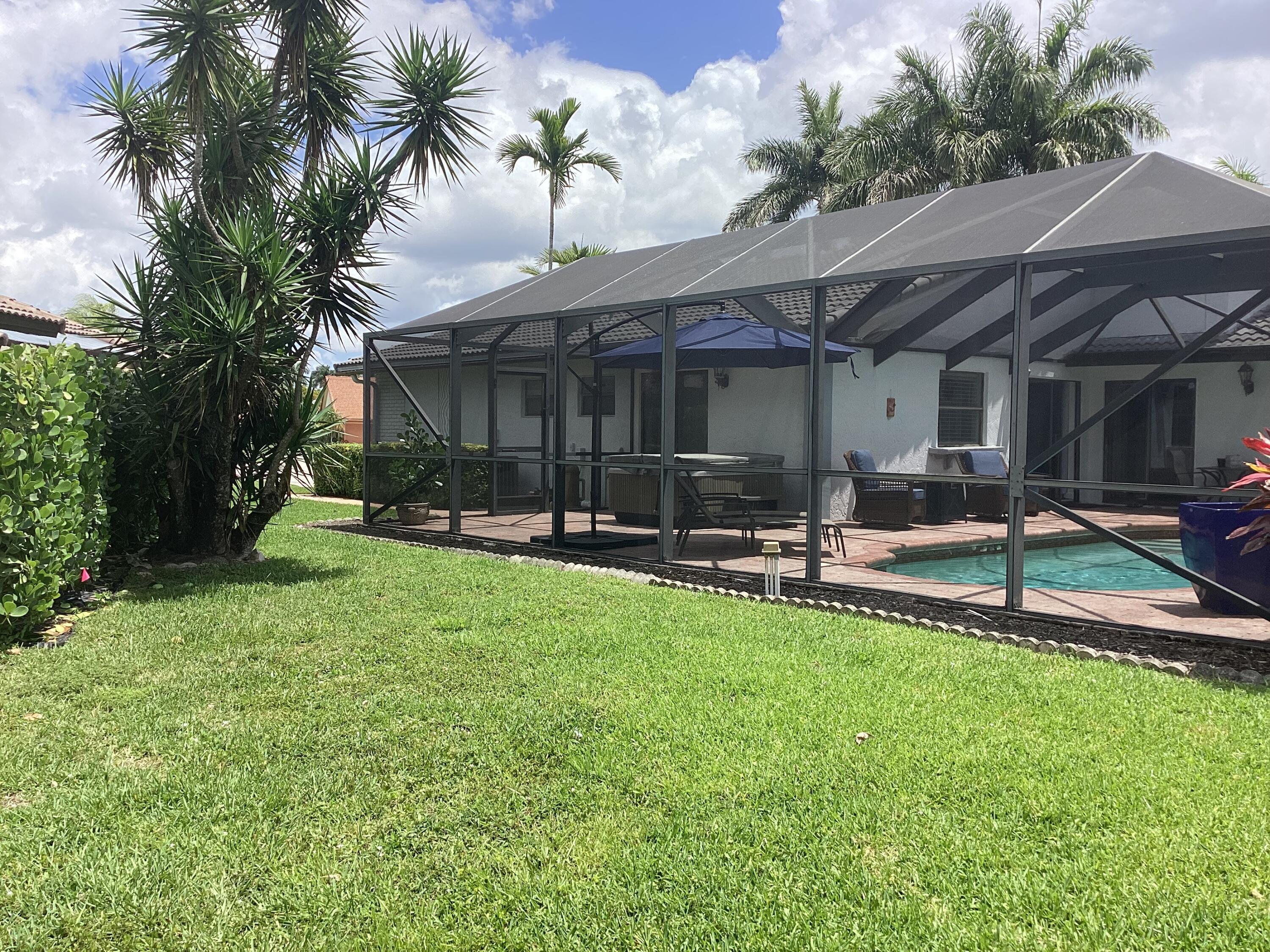 10496 Augusta Court Boca Raton, FL 33498 - Photo 37 of 41 Backyard