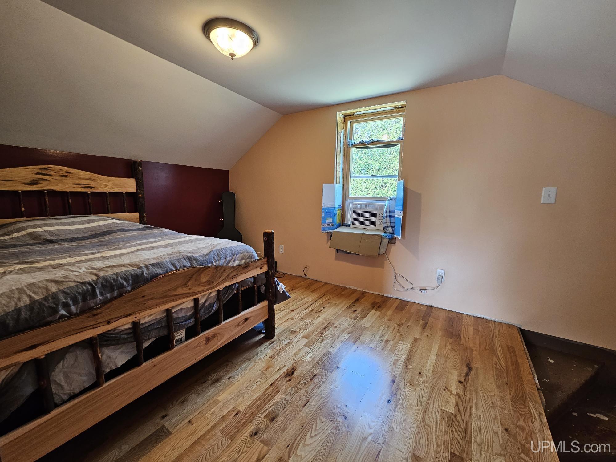 1121 North Co Road Gulliver, MI 49840 - Photo 15 of 37