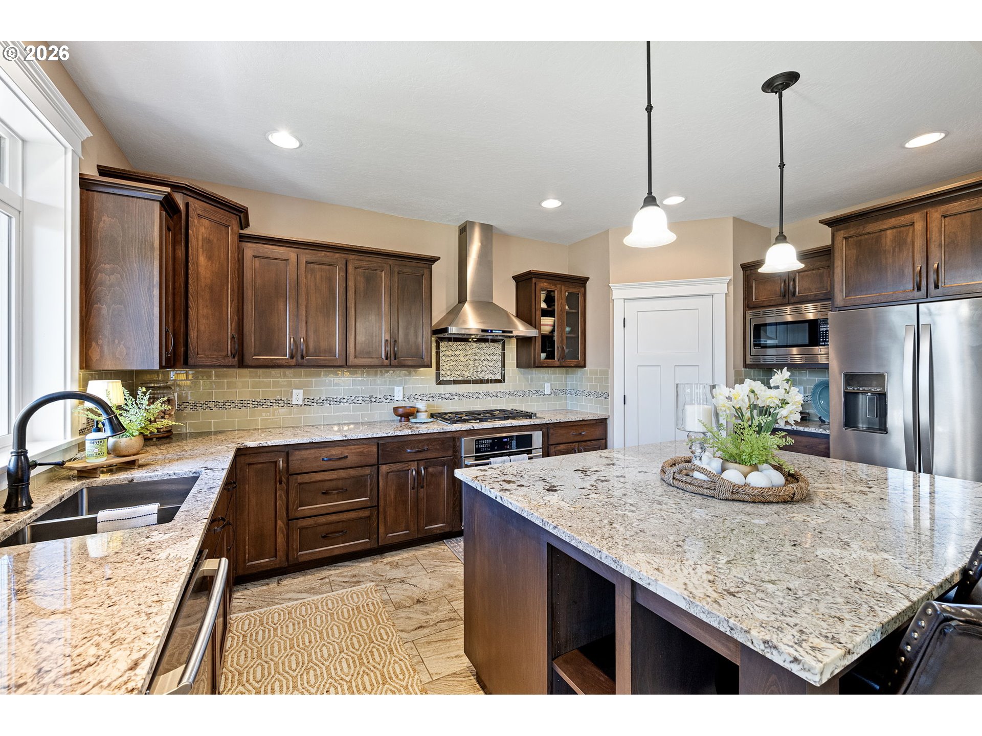 86404 Bailey Hill Road Eugene, OR 97405 - Photo 11 of 47