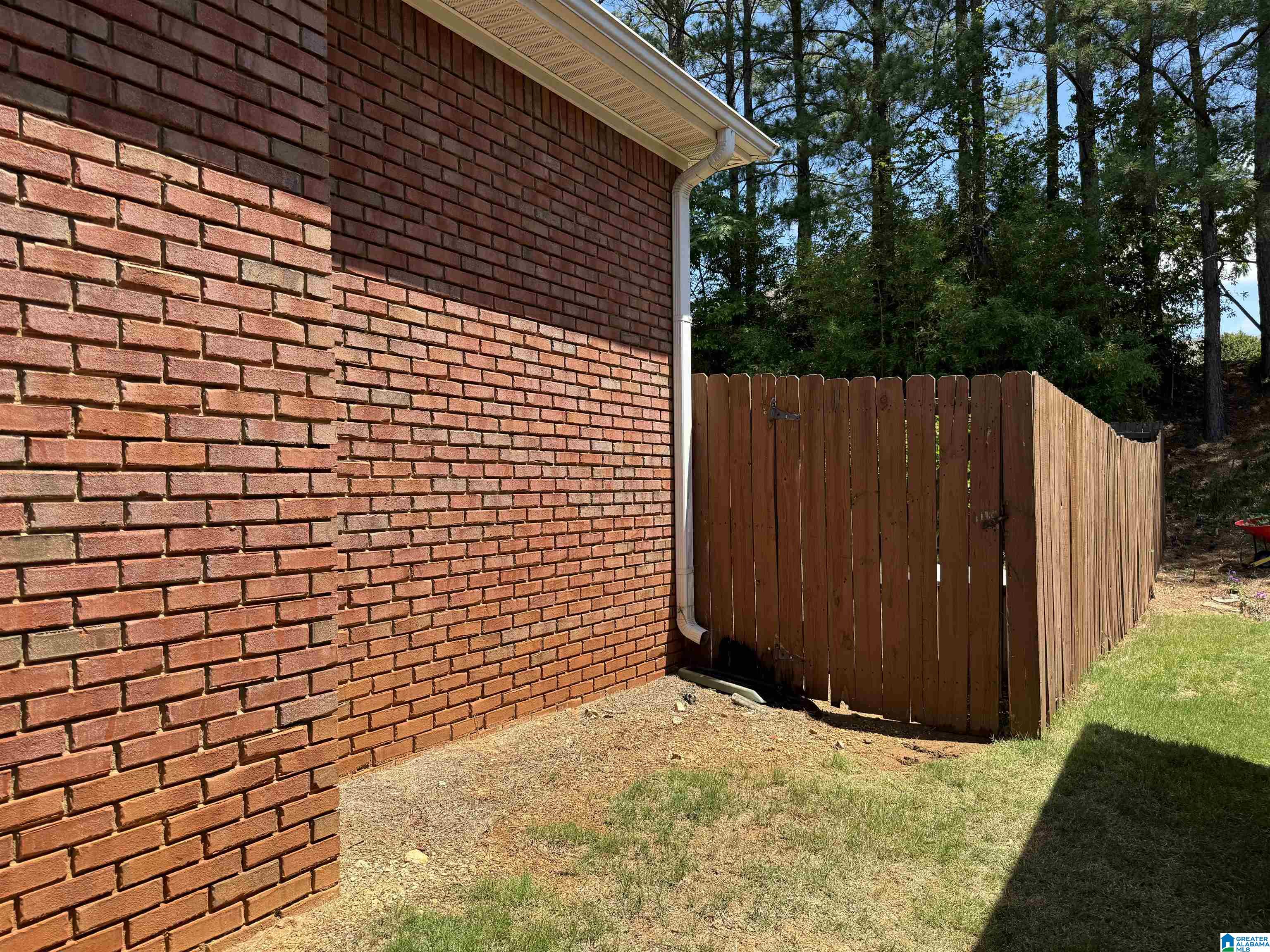 162 Daventry Drive Calera, AL 35040 - Photo 4 of 50