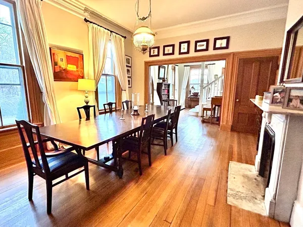 $1,799,000 | 946 Route 6A, Dennis, MA 02638