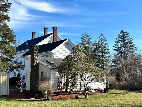 $1,799,000 | 946 Route 6A, Dennis, MA 02638