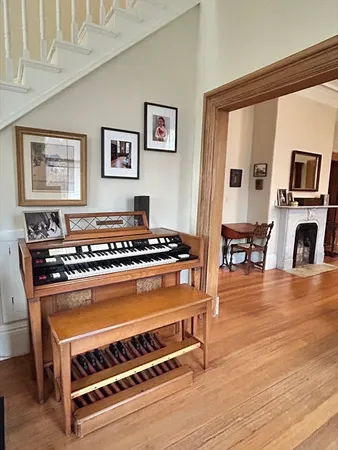 $1,799,000 | 946 Route 6A, Dennis, MA 02638