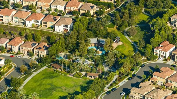 $2,400,000 | 32 Goldenrod, Lake Forest, CA 92630