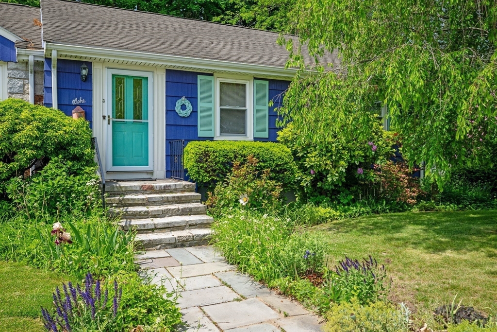 3 Countryside Lane Marblehead, MA 01945 - Photo 18 of 33
