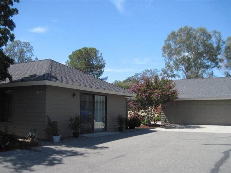 22548 Homestead Road Clovis, CA 93619 - Photo 3 of 35 Gallery Image 3