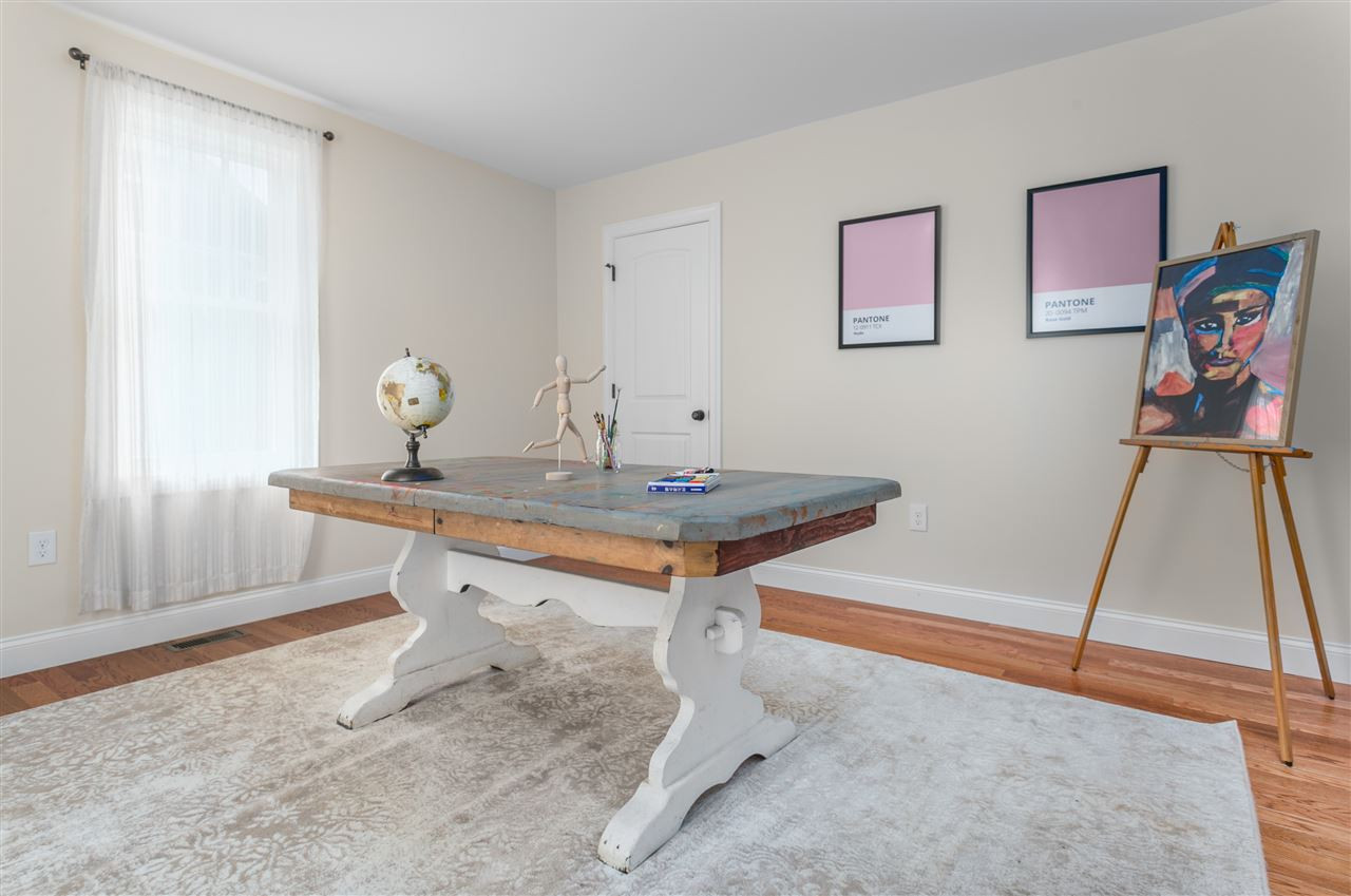 853 Cross Link Road Raleigh, NC 27610 - Photo 11 of 30 Study/Bedroom