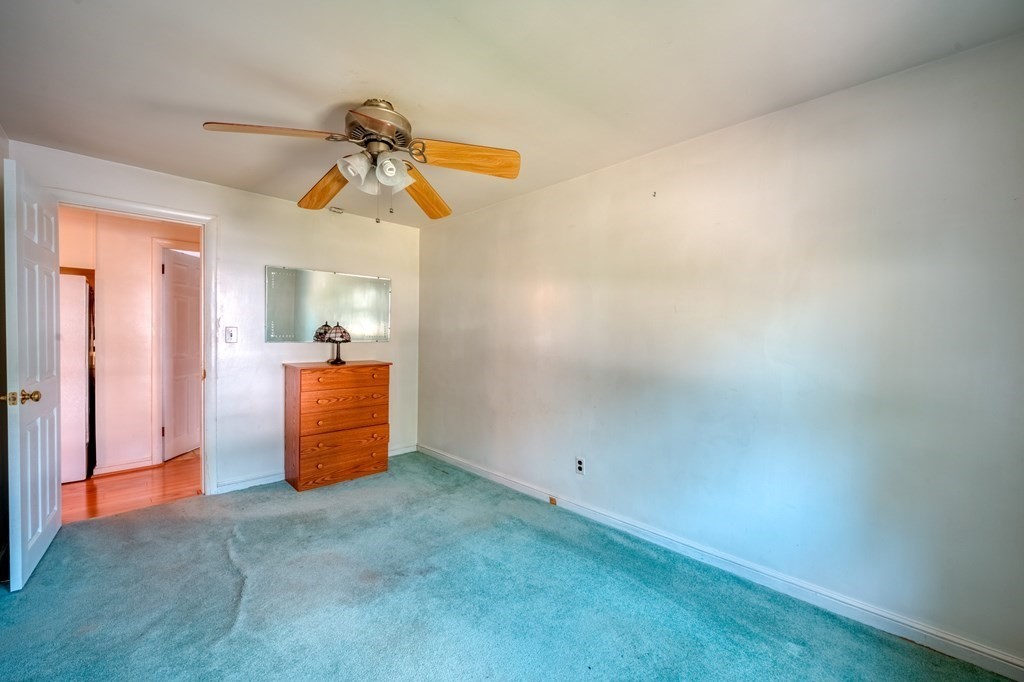 52 Roosevelt Road Wilmington, MA 01887 - Photo 17 of 34 Gallery Image 17