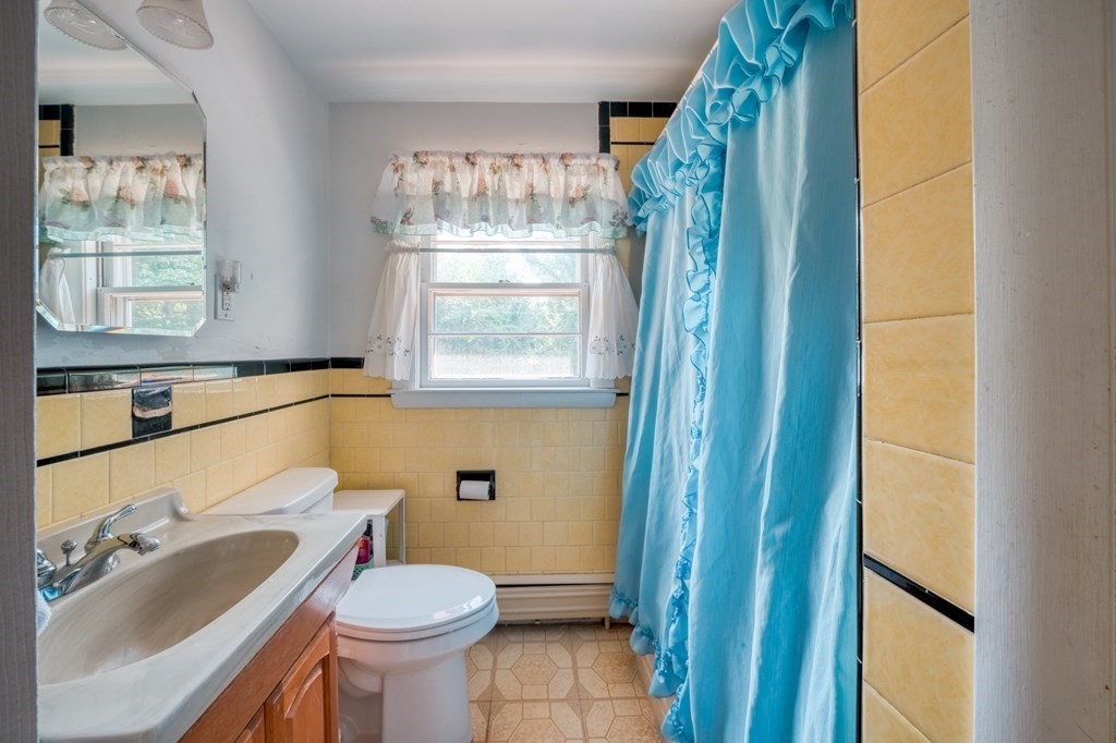 52 Roosevelt Road Wilmington, MA 01887 - Photo 18 of 34 Gallery Image 18