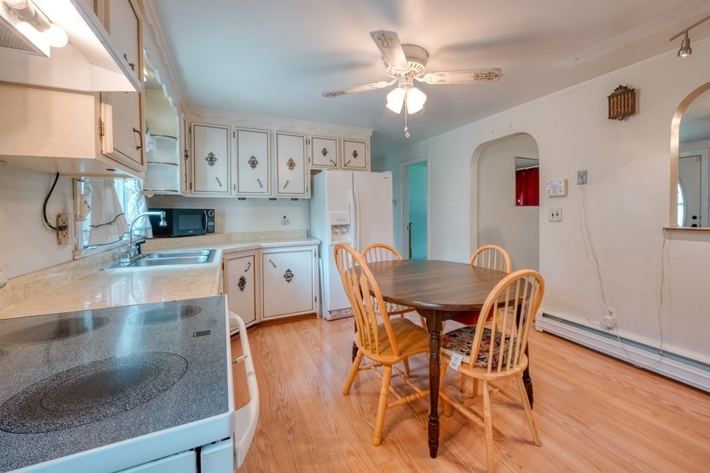 52 Roosevelt Road Wilmington, MA 01887 - Photo 6 of 34 Gallery Image 6