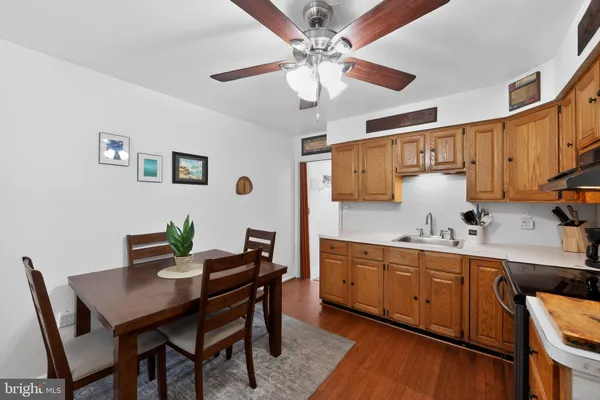 $369,000 | 132 East 3rd Avenue, Conshohocken, PA 19428