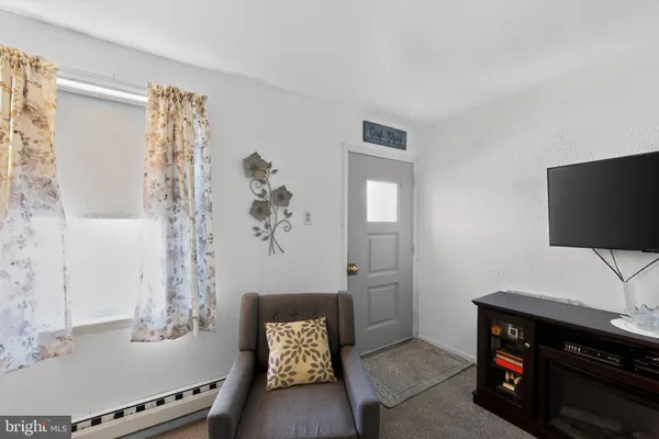 $369,000 | 132 East 3rd Avenue, Conshohocken, PA 19428