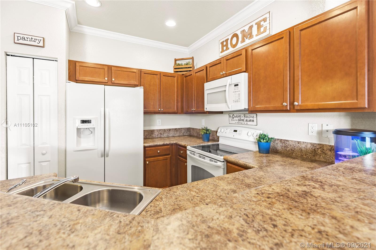 4239 Southwest 164th Path, Unit 4239 Miami, FL 33185 - Photo 8 of 29 Gallery Image 8