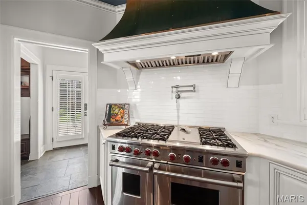 $1,495,000 | 430 West Lockwood Avenue, St. Louis, MO 63119