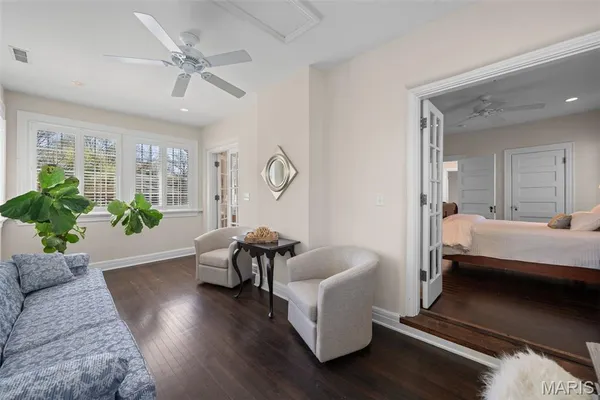 $1,495,000 | 430 West Lockwood Avenue, St. Louis, MO 63119