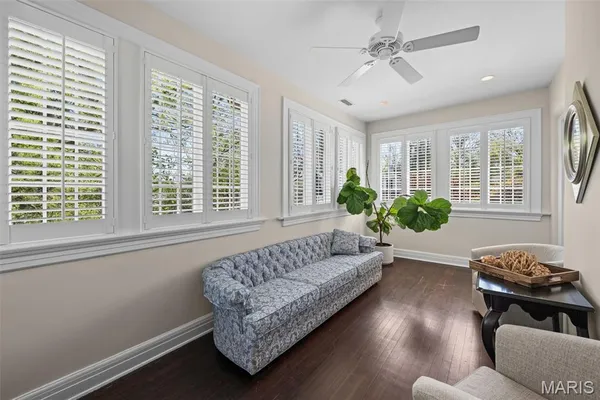 $1,495,000 | 430 West Lockwood Avenue, St. Louis, MO 63119
