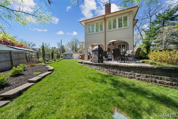 $1,495,000 | 430 West Lockwood Avenue, St. Louis, MO 63119
