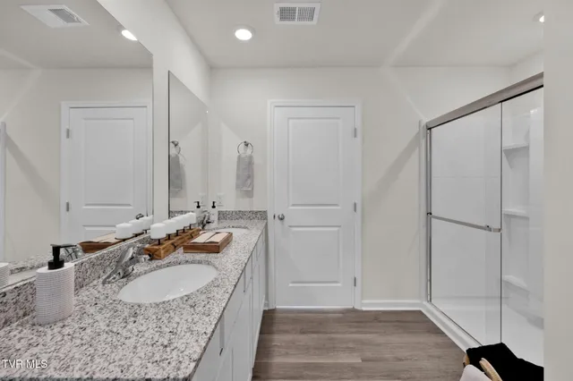 $403,455 | 678 St Andrews Drive, Kingsport, TN 37664